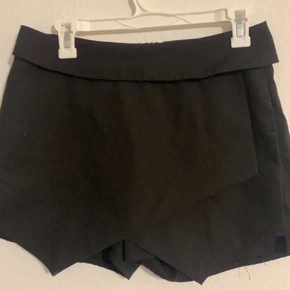 Black Mini Skort - Picture 2 of 5